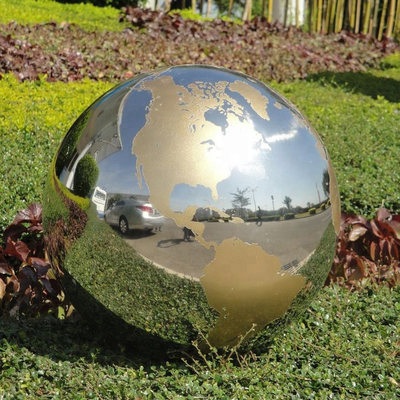 Gnee Garden النحت المعدني المصقول Sphere Schere World Globe Sculpture مصنوع يدويًا