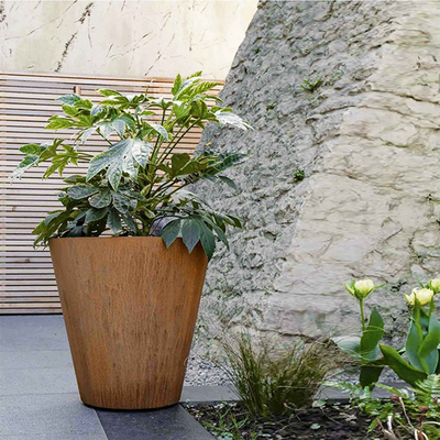 OEM ODM في الهواء الطلق المعادن الغراس ، صناديق الغراس المعدنية الصدئة Corten Steel