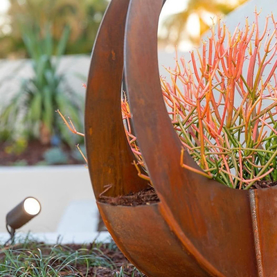 حديقة Gnee Garden كبيرة Corten Steel Planters للديكور في الهواء الطلق