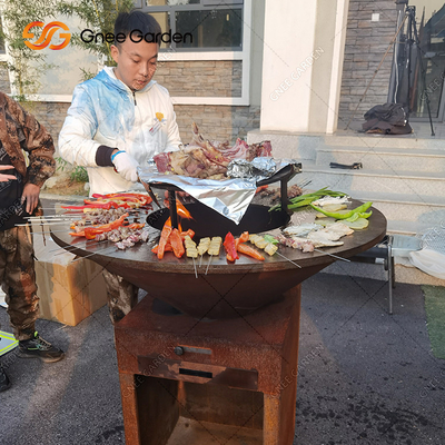 Family Friends BBQ Steel Outdoor Rust Corten Steel Grill Brasero شواية باربيكيو